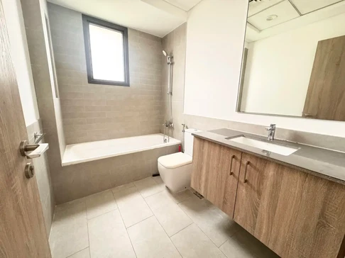 شقة واسعة بغرفة نوم واحدة للإيجار في مجمع روضة 2، تاون سكوير، دبي معرض 4