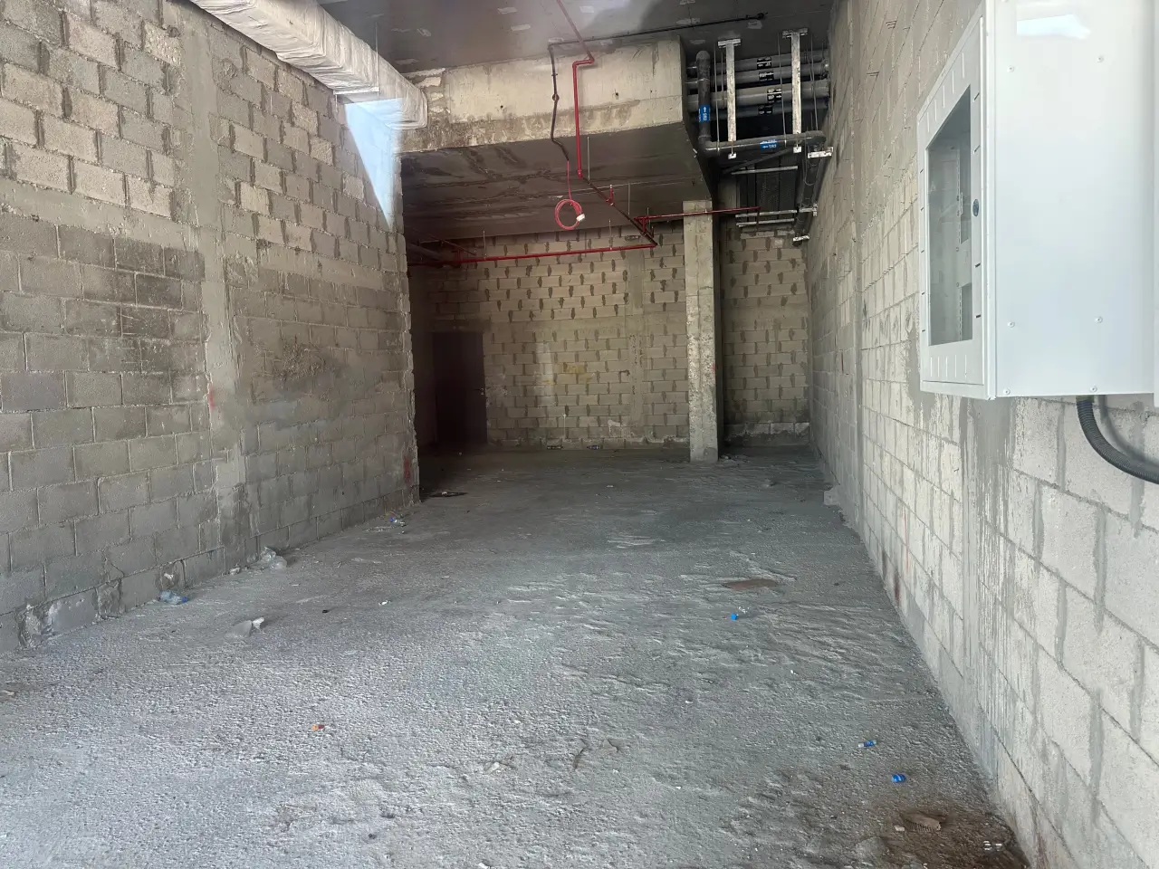 محل تجاري مطل على البحيرة للبيع في عزيزي ريفيرا 3، ميدان، بعائد استثماري مرتفع معرض 2