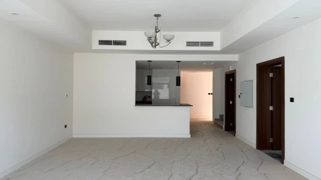 Luxury 3-Bedroom Townhouse for Rent in Viridian at the Fields, District 11, MBR City