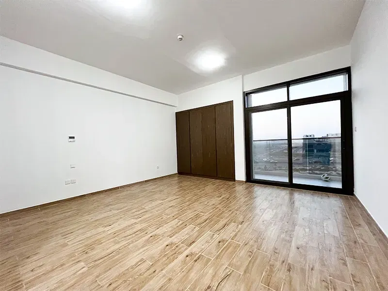 Здание в престижном районе на продажу в International City, Дубай галерея 1