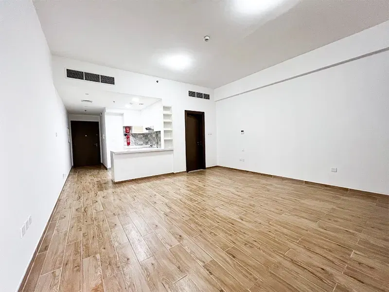 Здание в престижном районе на продажу в International City, Дубай галерея 11