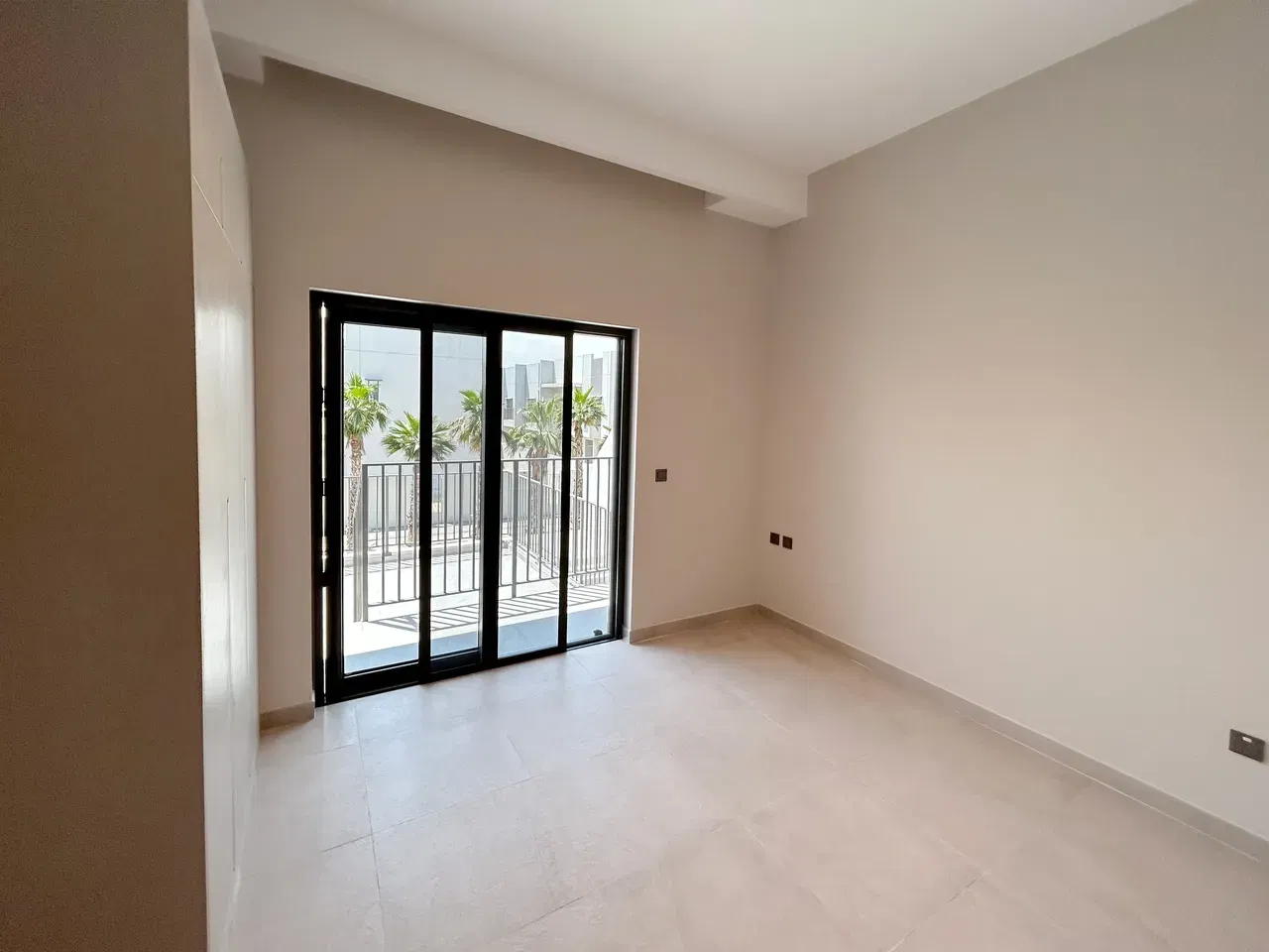 Совершенно новый просторный таунхаус MAG Eye с 2 спальнями на продажу в MBR City, Дубай галерея 17