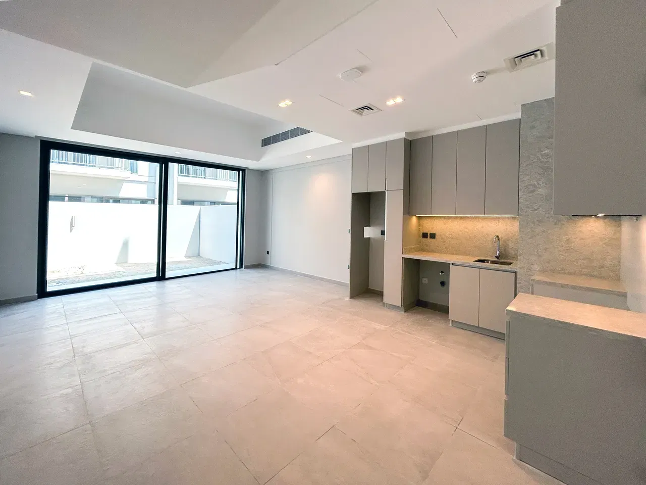 Совершенно новый просторный таунхаус MAG Eye с 2 спальнями на продажу в MBR City, Дубай галерея 7