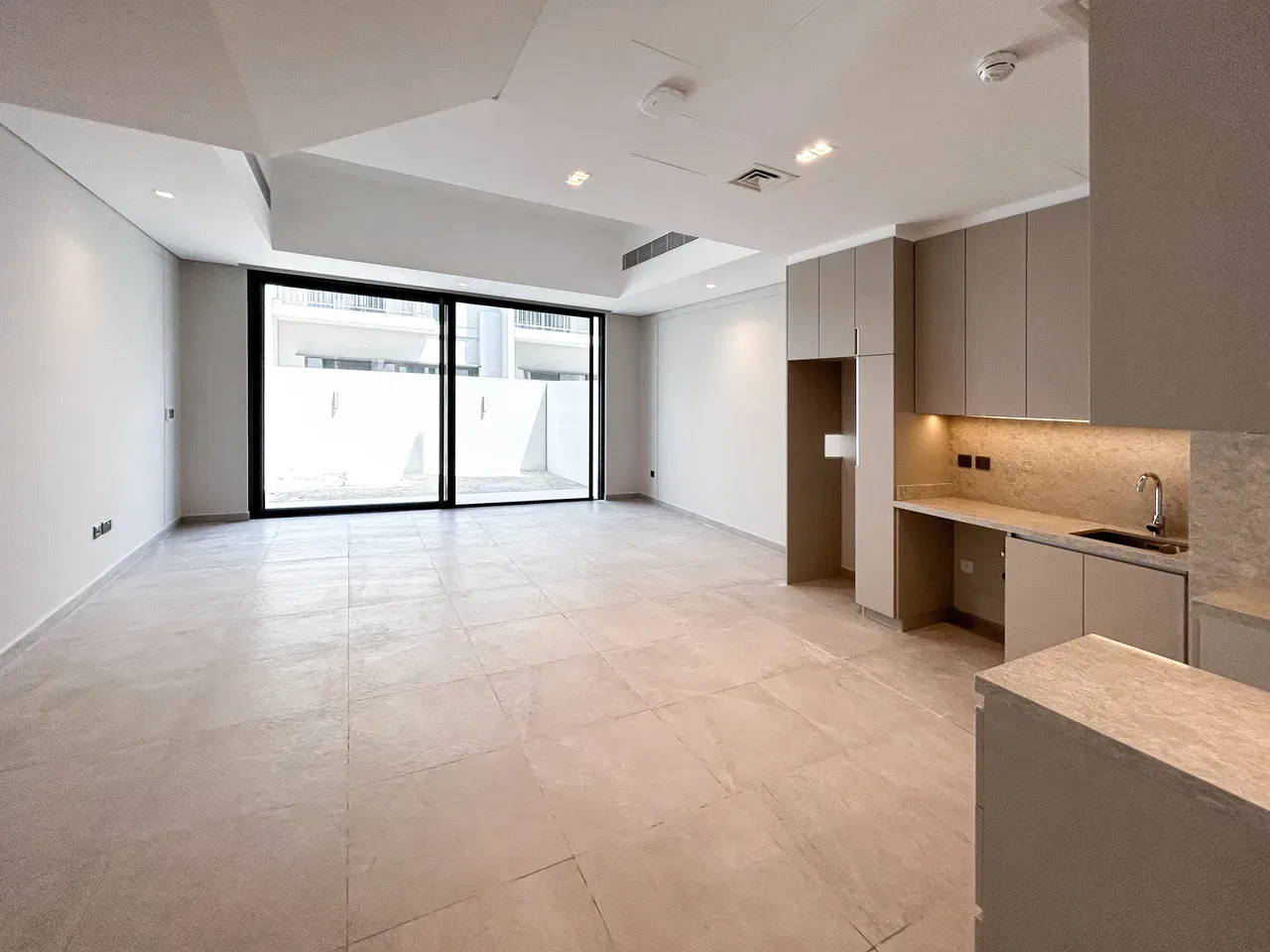 Совершенно новый просторный таунхаус MAG Eye с 2 спальнями на продажу в MBR City, Дубай галерея 3