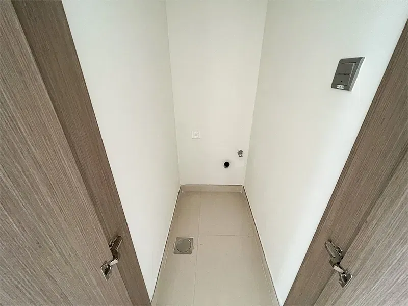 مبنى مطلوب بشدة للبيع في ورسان 1، المدينة العالمية معرض 7