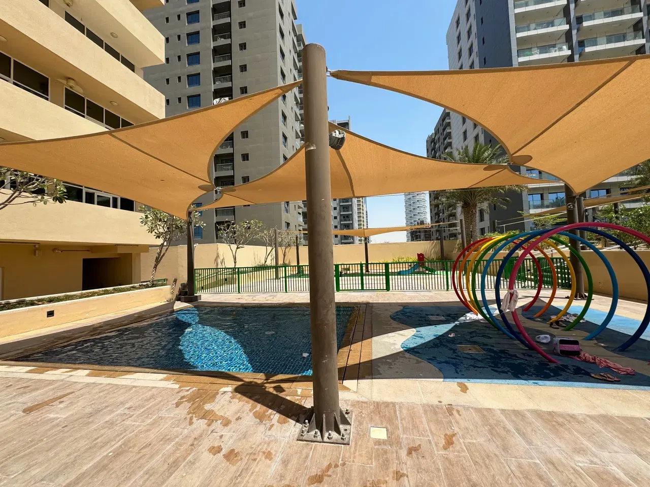 Меблированная 2-комнатная квартира на верхнем этаже на продажу в Галии, район JVC 18 галерея 17