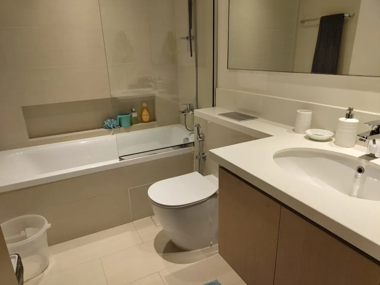 شقة مفروشة للإيجار في طابق مرتفع مكونة من غرفة نوم واحدة في هاربور فيوز، ميناء خور دبي معرض 2