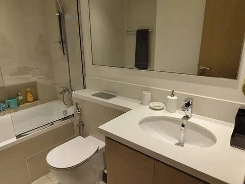 High Floor 1-Bedroom Furnished Apartment for Rent in Harbour Views, Dubai Creek Harbour gallery 15