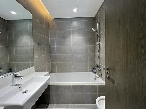 High Floor 1-Bedroom Upgraded Apartment for Sale in Residences 12, District One, MBR City gallery 3