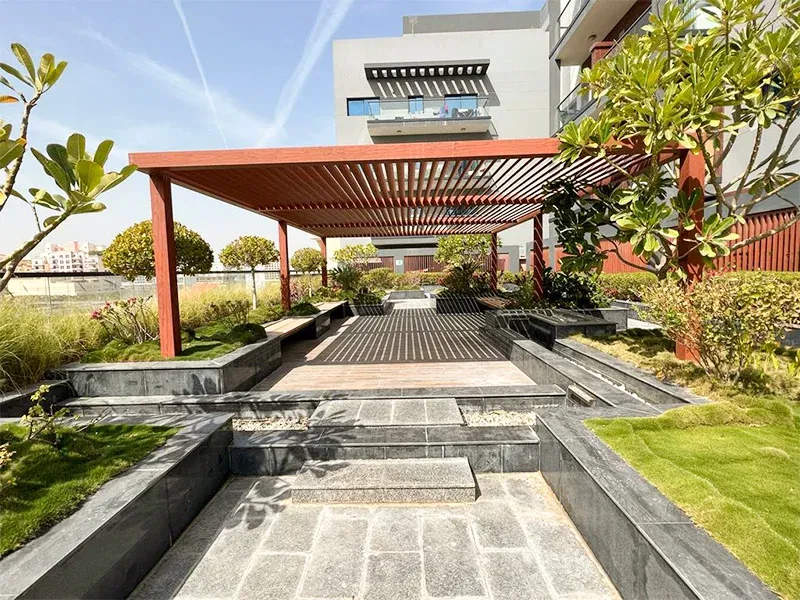 شقة استوديو جيدة الصيانة للإيجار في لو بيستروت، ورسان 4، المدينة العالمية معرض 7