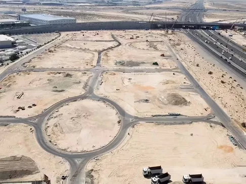 شراء أرض للإيجار في منطقة جبل علي الصناعية، دبي معرض 1