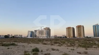 قطعة أرض للبيع في مجمع دبي ريزيدنس