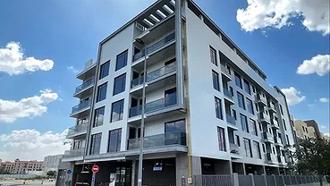 Building for Sale in Warsan 1