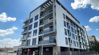 Building for Sale in Warsan 1